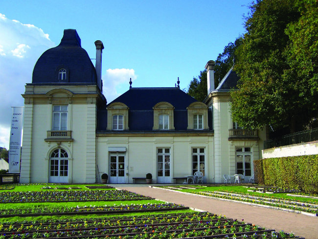The museum today, housed in the Château Églantine in Jouy-en-Josas