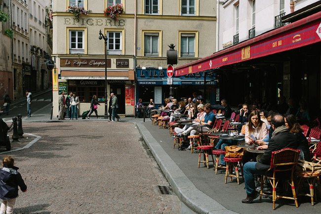 Café Delmas, 2 Place de la Contrescarpe, 75005 Paris, France. © Matt Casagrande & Creative Commons