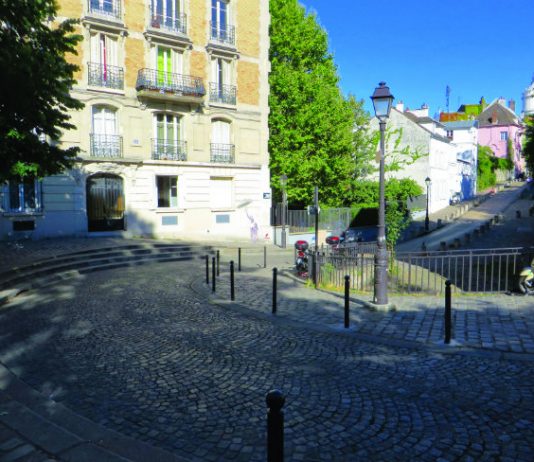 The Rue de l’Abreuvoir in Montmartre