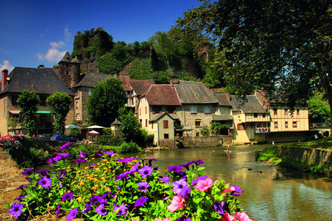 LE VOYAGE DE FRANCE, DRESSÉ POUR LA COMMODITÉ DES FRANÇAIS ET ÉTRANGERS -  Fotolia_Limousin