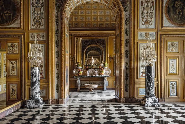 this enfilade of rooms, leading from the Chambre des Muses to the king’s state apartments, stretches over some 300ft